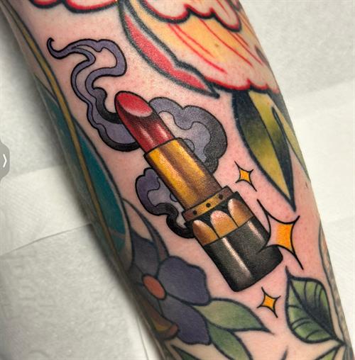 smokey lipstick tattoo
